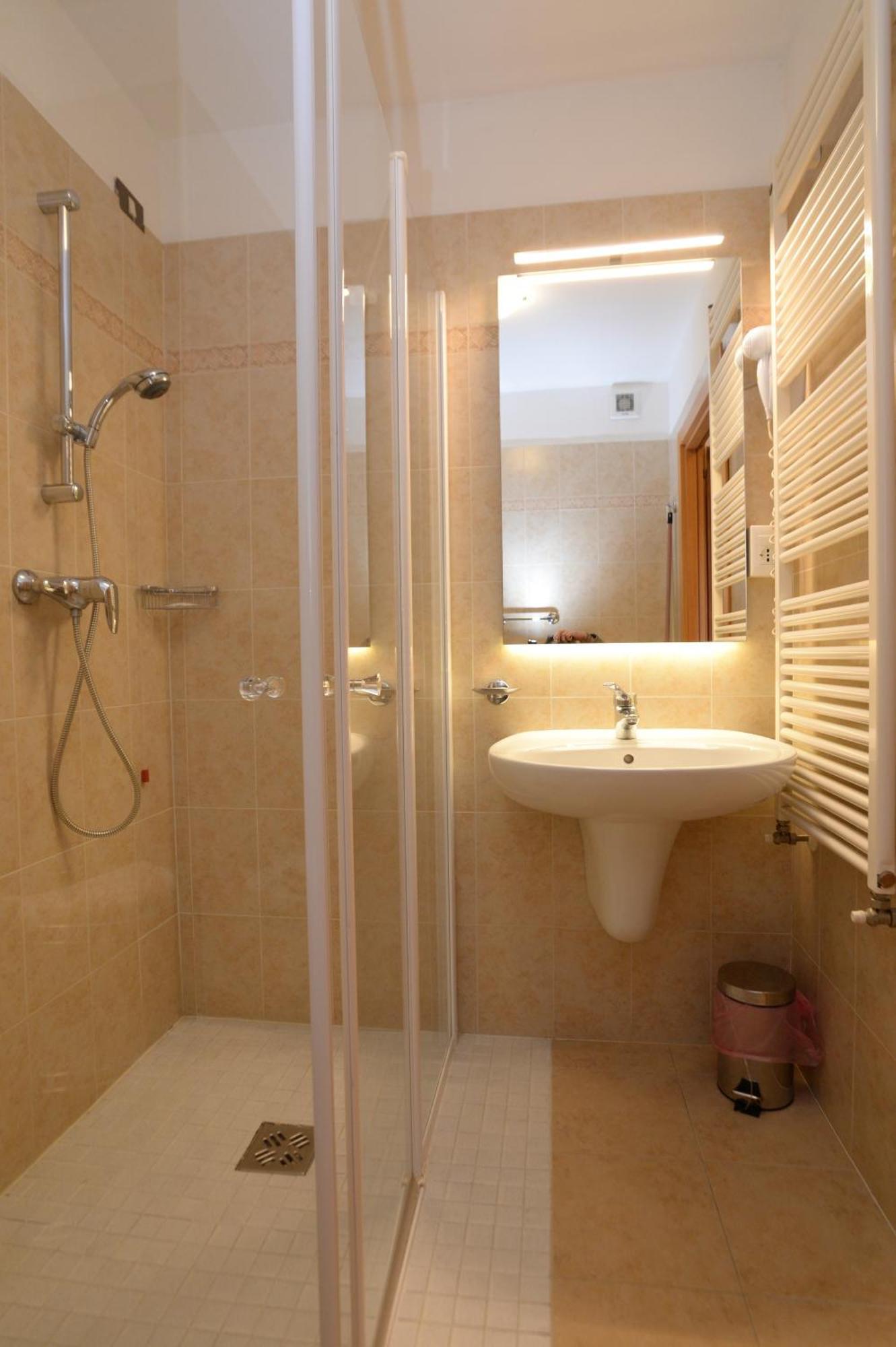 Park Residence Imperator Carisolo Habitación foto
